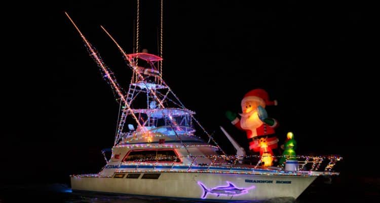 Join The Crest Christmas Boat Parade!