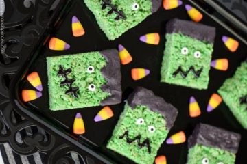 Downtown Wildwood Halloween Movie & Treats