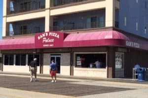 Sam's Pizza Palace To Close For The Season