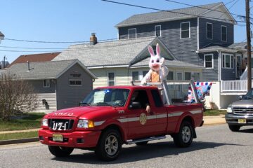The Easter Bunny Visits Wildwood