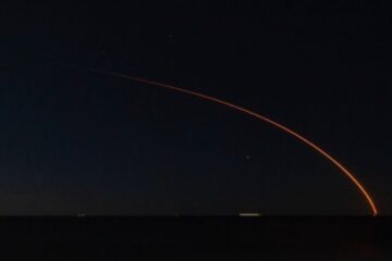 Watching a NASA Launch From The Cape May Beach (Video)