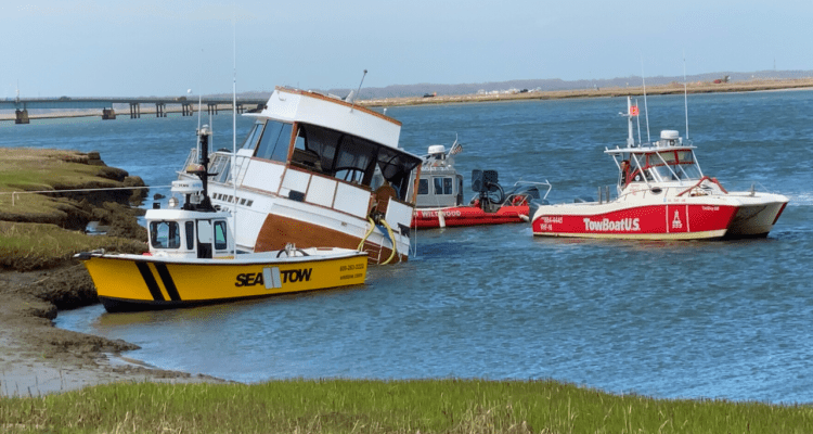Boat Refloated After Running Aground in North Wildwood